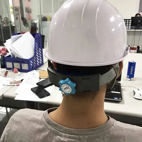 Mũ bảo hộ COV có kính bảo vệ