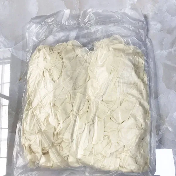 Găng tay phòng sạch PIP Latex 12 8gram-8.3grram không bột màu vàng (50 đôi)