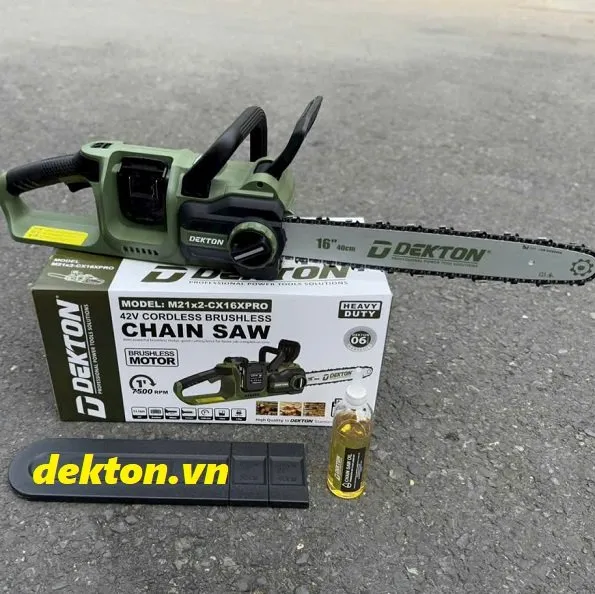 Máy cưa xích 16inch dùng 2 pin 21V Dekton M21X2-CX16BL