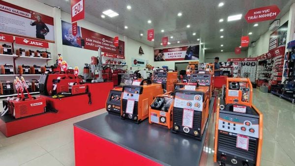 Mua Máy Hàn Đến Tổng kho TC Depot Quận 4