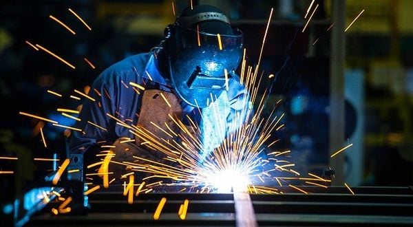 So Sánh Máy Hàn Mini Với Máy Hàn Truyền Thống