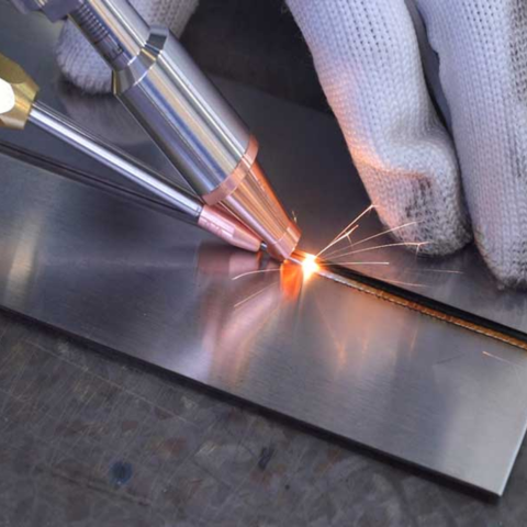 Ứng Dụng Của Máy Hàn Laser Trong Y Học Và Ngành Y Tế
